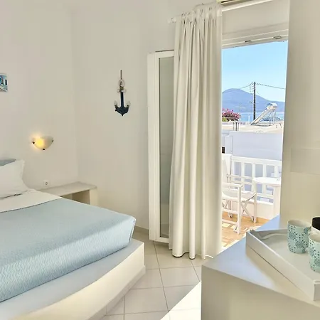 Anita & Milos 阿达玛斯