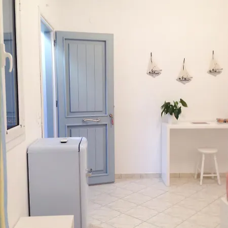 Anita & Milos 3*