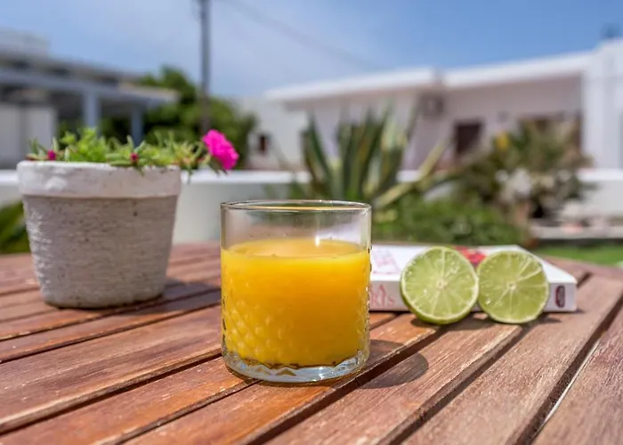 Anita & Milos Апарт-отель 3*